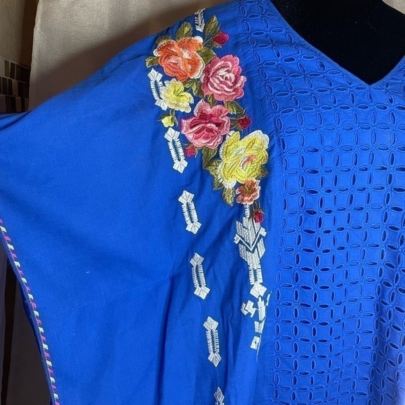 Johnny Was 3J Workshop Blue Tunic Bohemian Top Embroidered Size Med Womens   - Picture 6 of 10